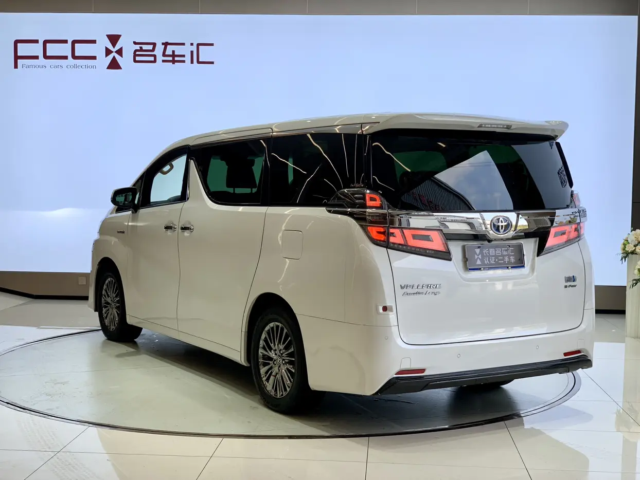 Toyota Crown Wellfire