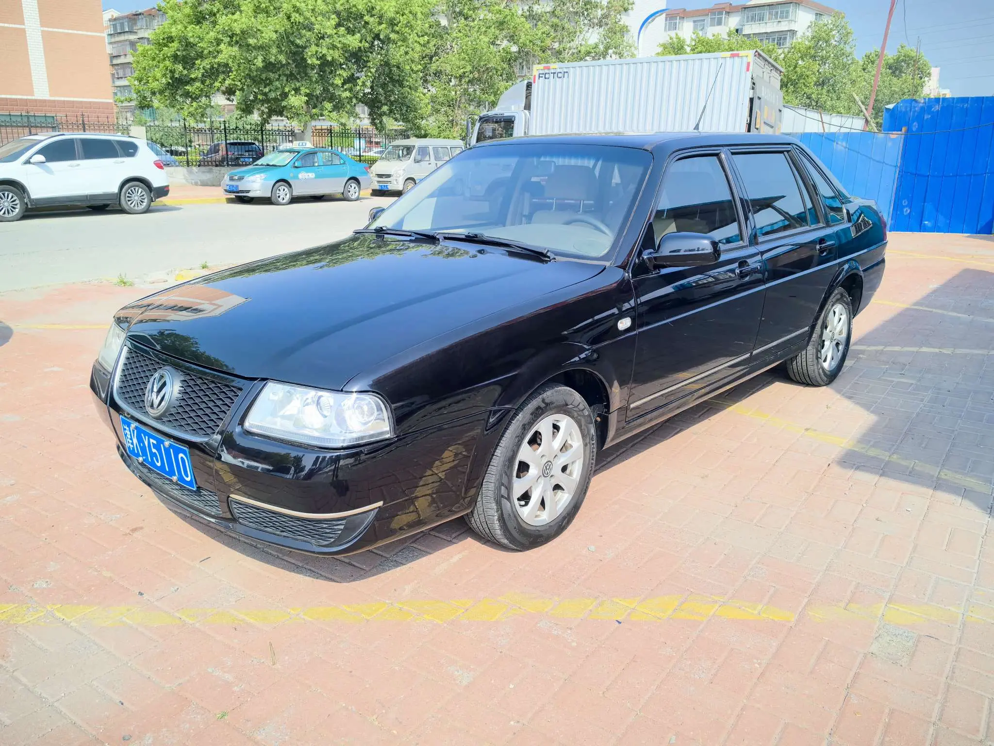 Volkswagen Santana Zhijun  из Китая