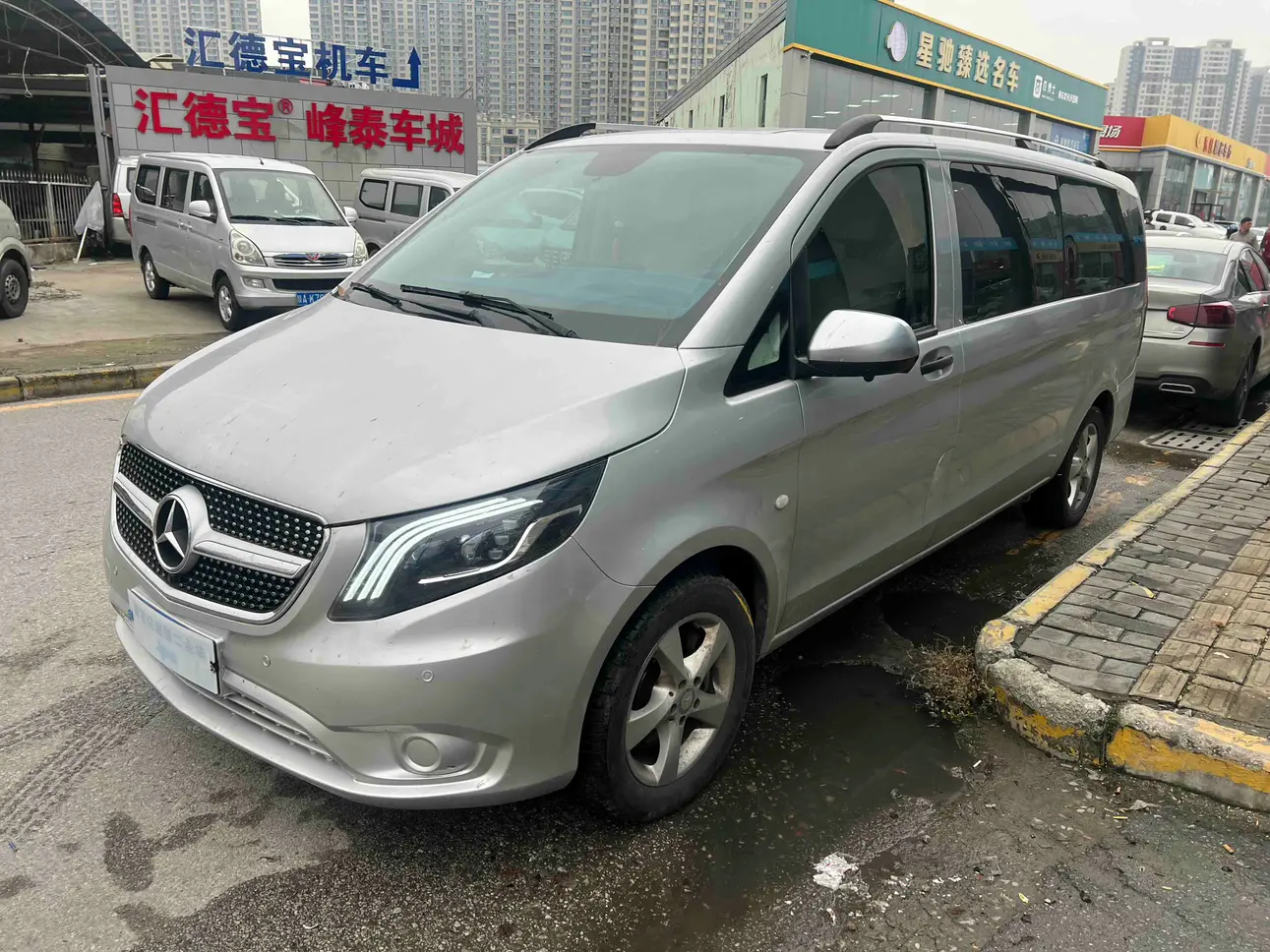Mercedes-Benz Vito