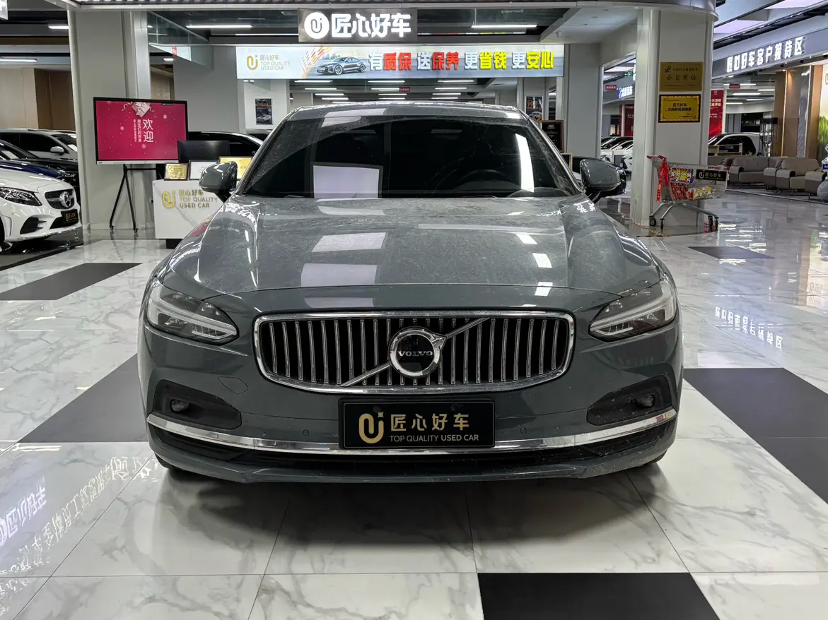 Volvo S90