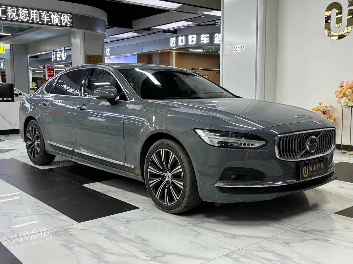 Volvo S90