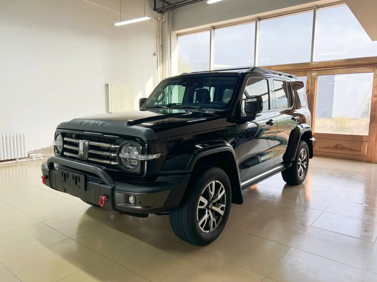 Tank 300  из Китая