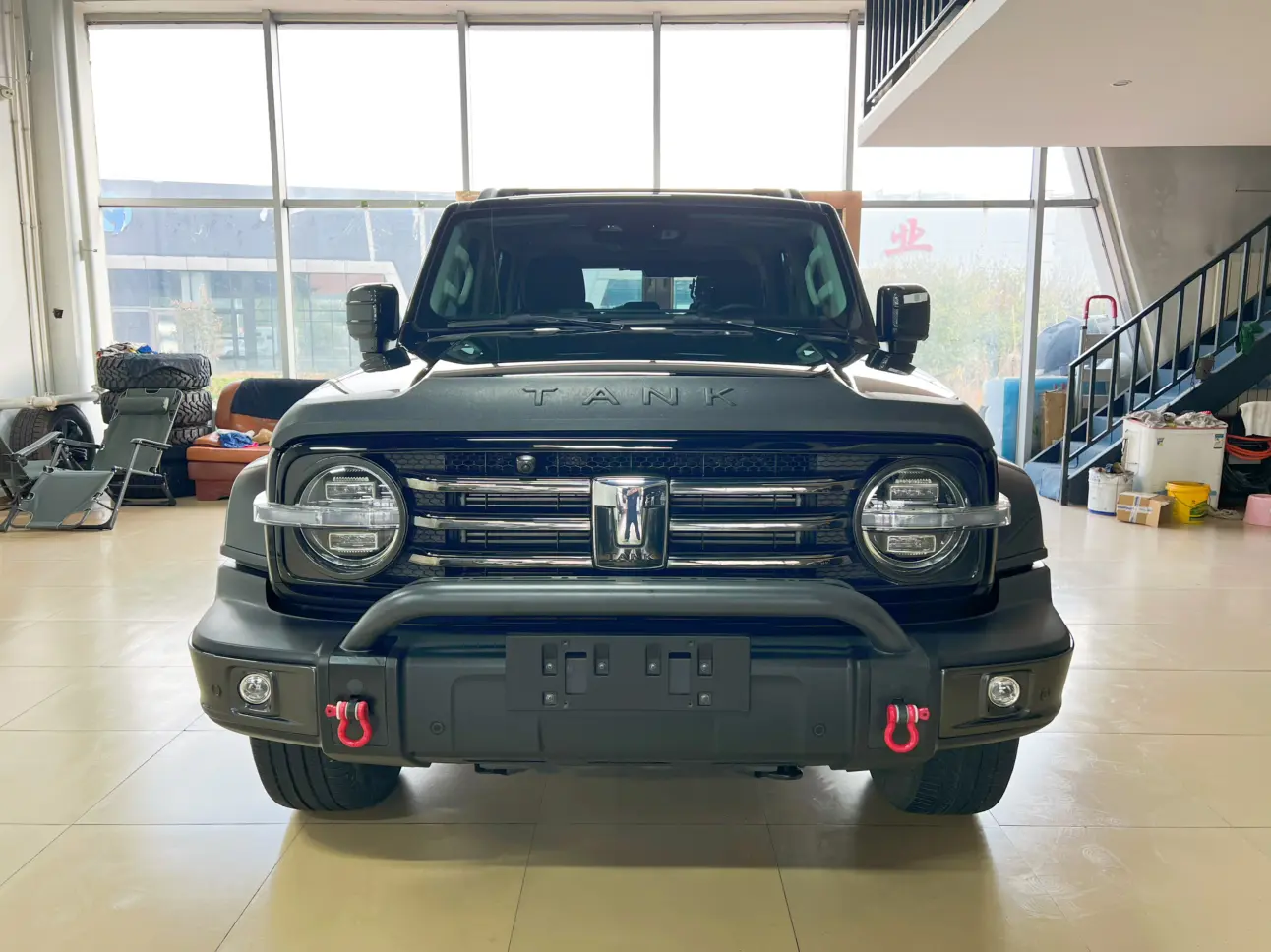 Tank 300  из Китая