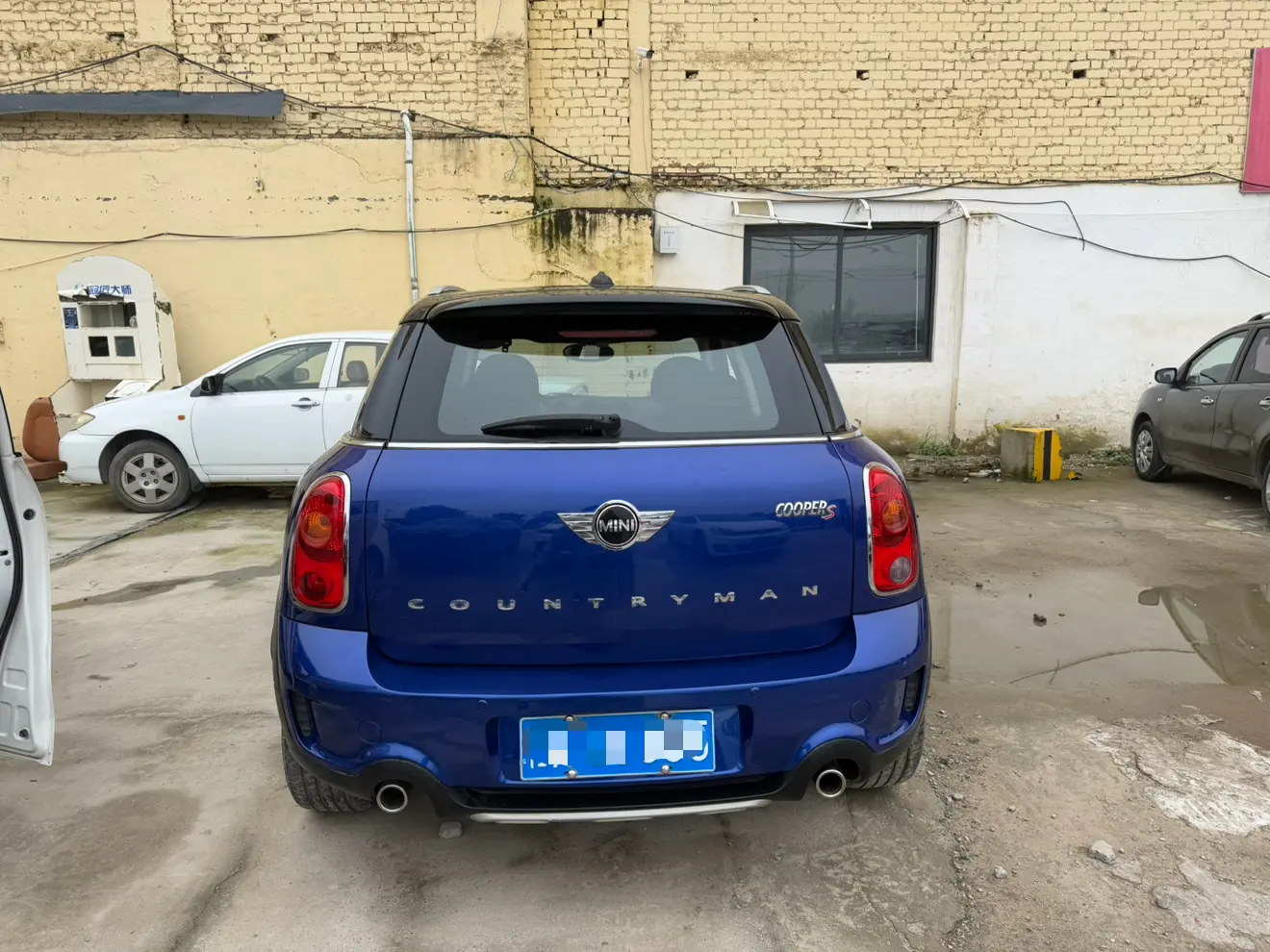 MINI COUNTRYMAN