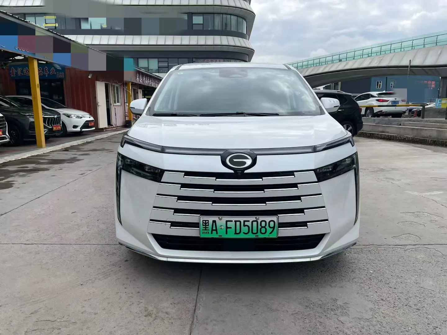 GAC Trumpchi E8 PHEV