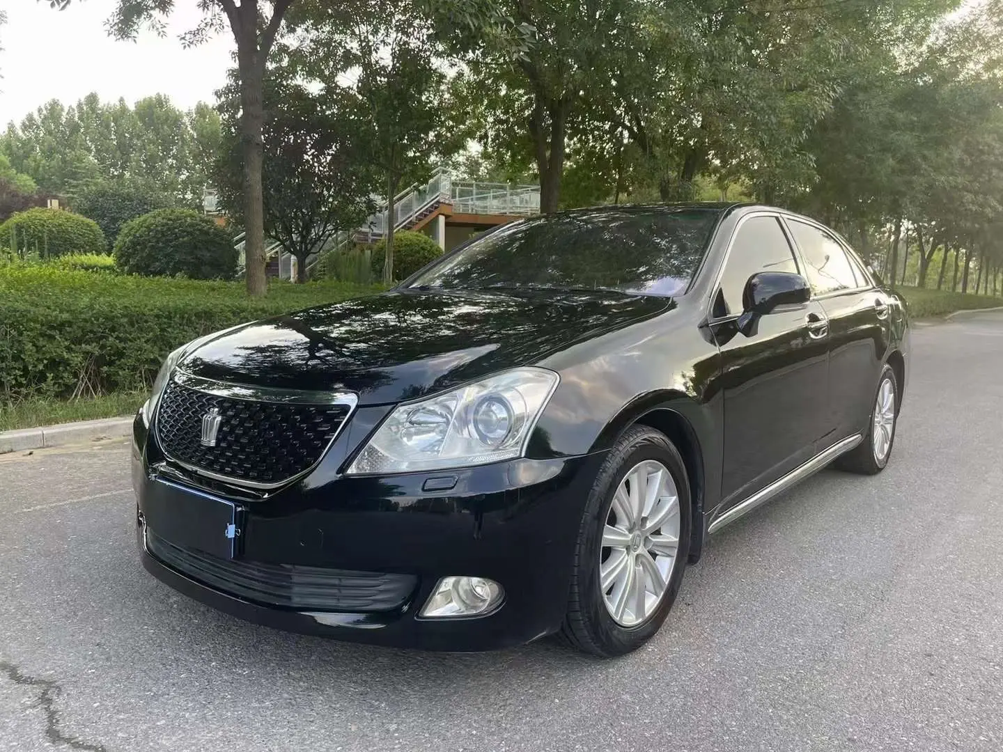 Toyota Crown  из Китая