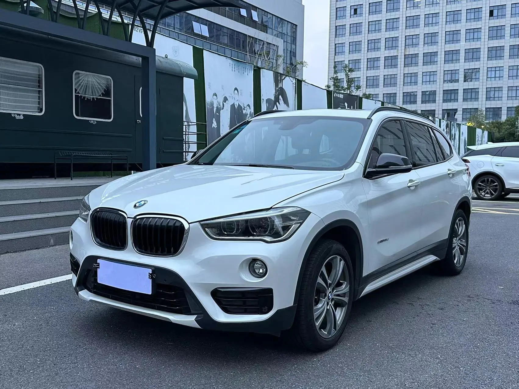 BMW X1  из Китая