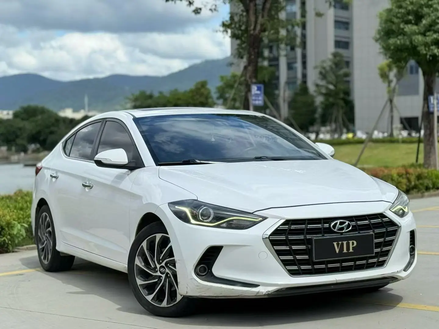 Hyundai Lead