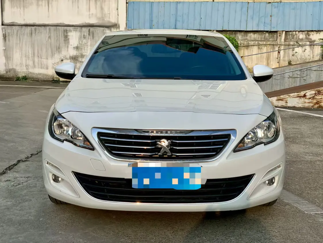 Peugeot 408