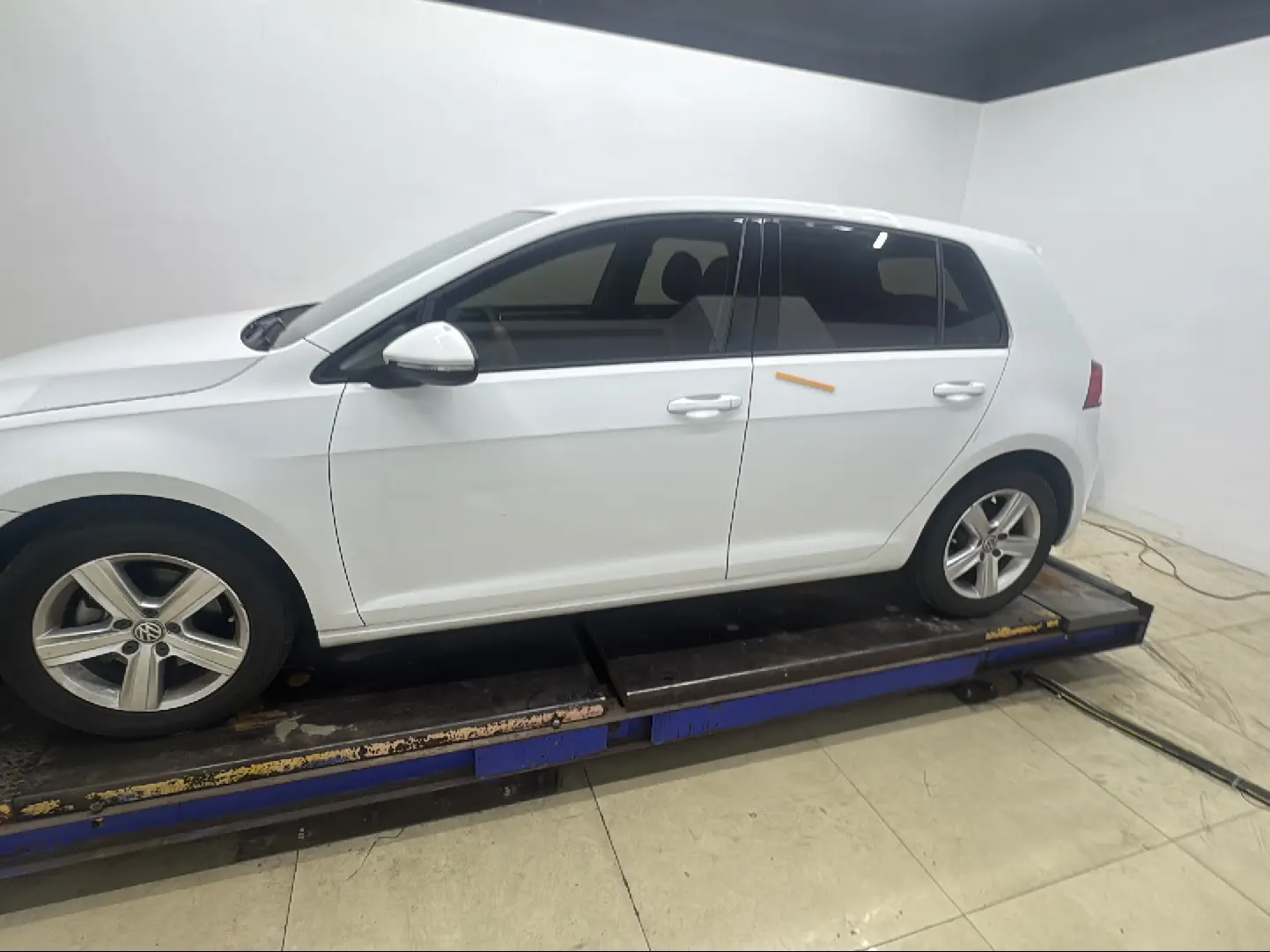 Volkswagen Golf  из Китая