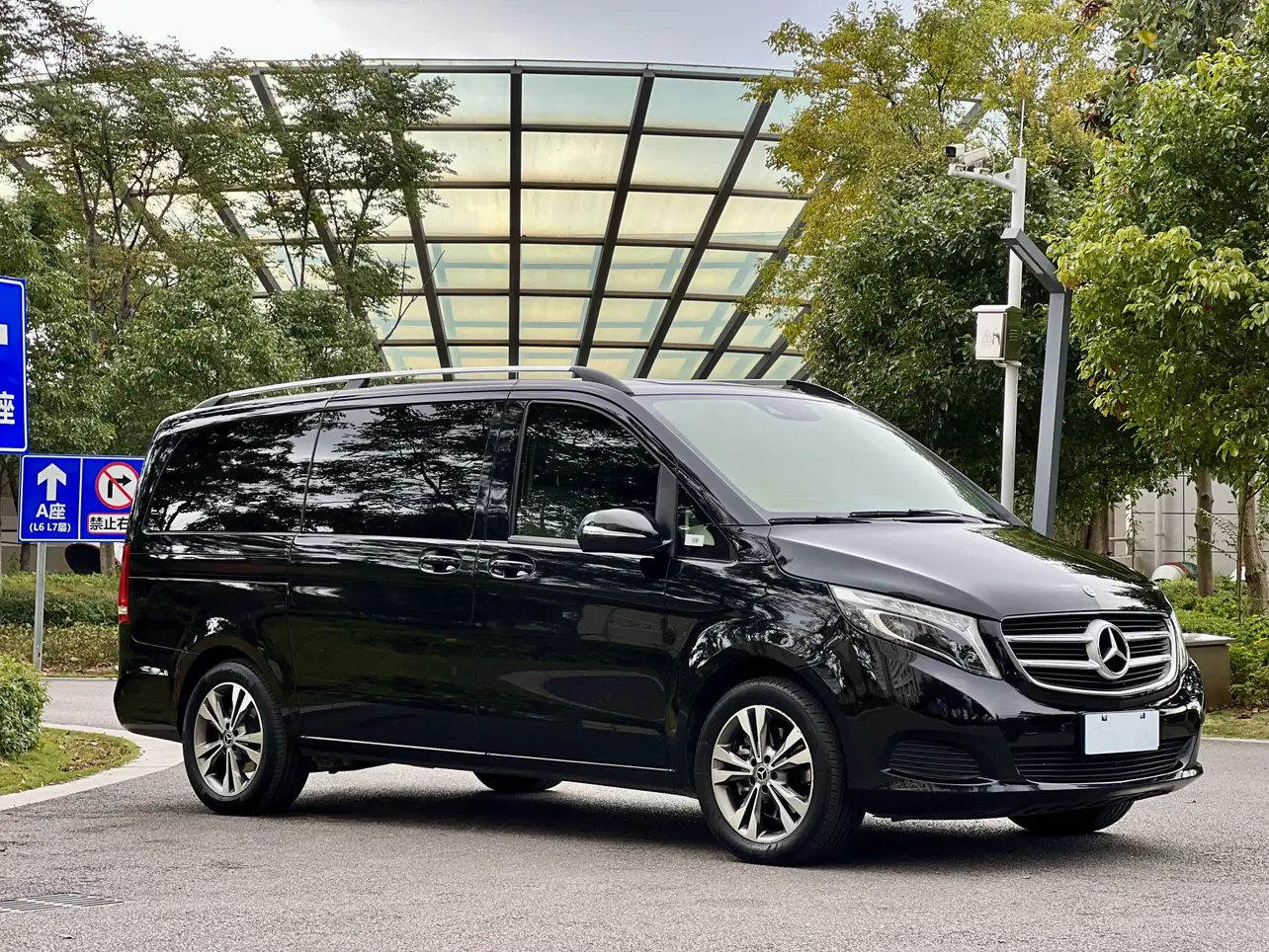 Mercedes-Benz Mercedes Benz V Class