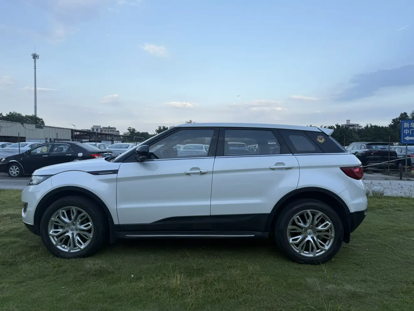 Lu Feng Landwind X7