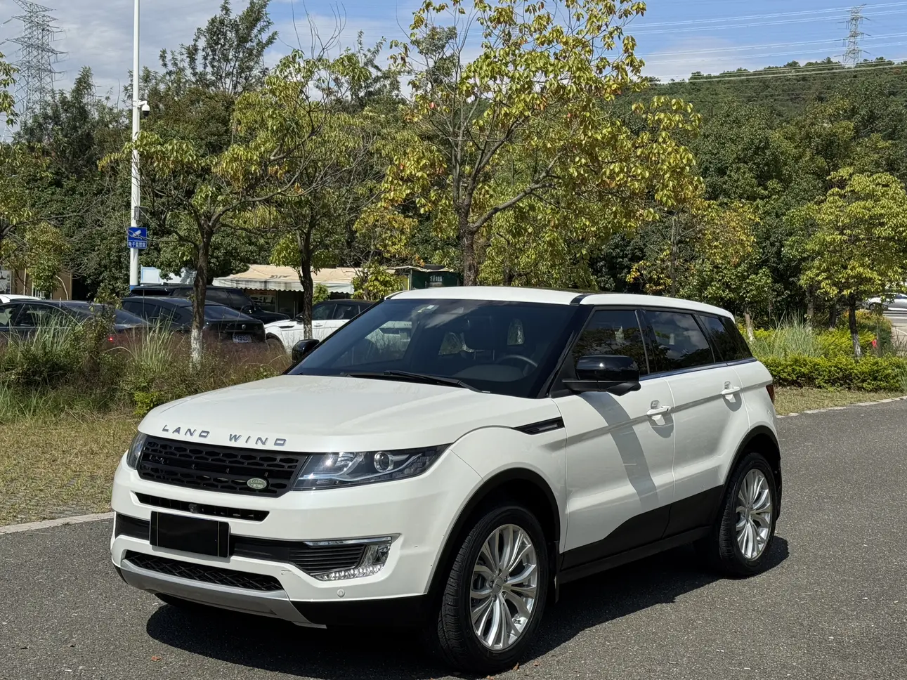 Lu Feng Landwind X7