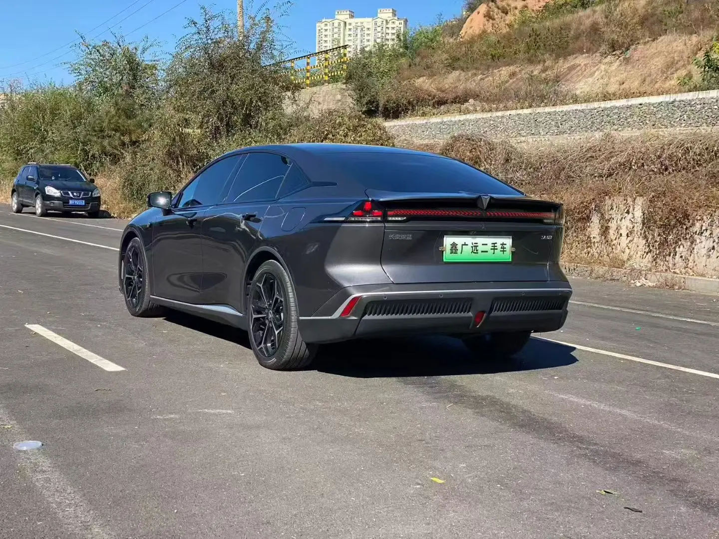 Deepal Dark blue SL03