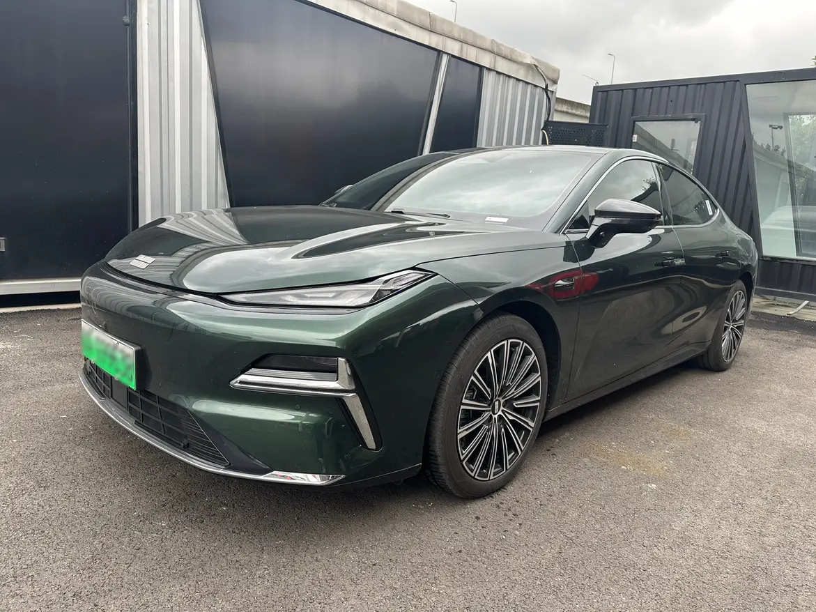 Geely Galaxy Star 8 PHEV