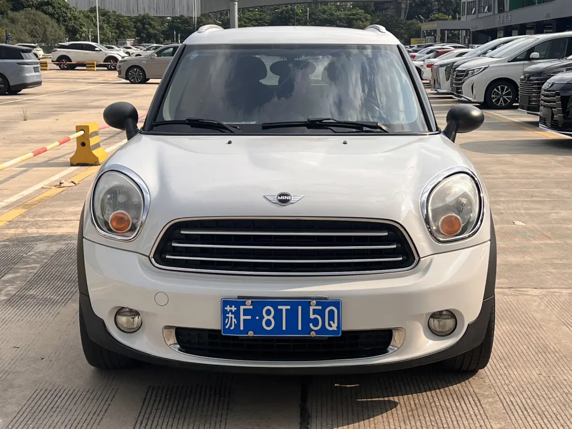MINI COUNTRYMAN