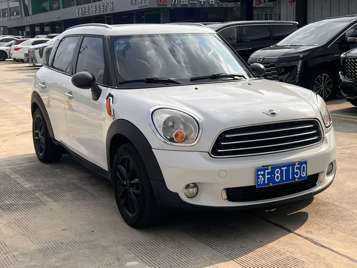 MINI COUNTRYMAN