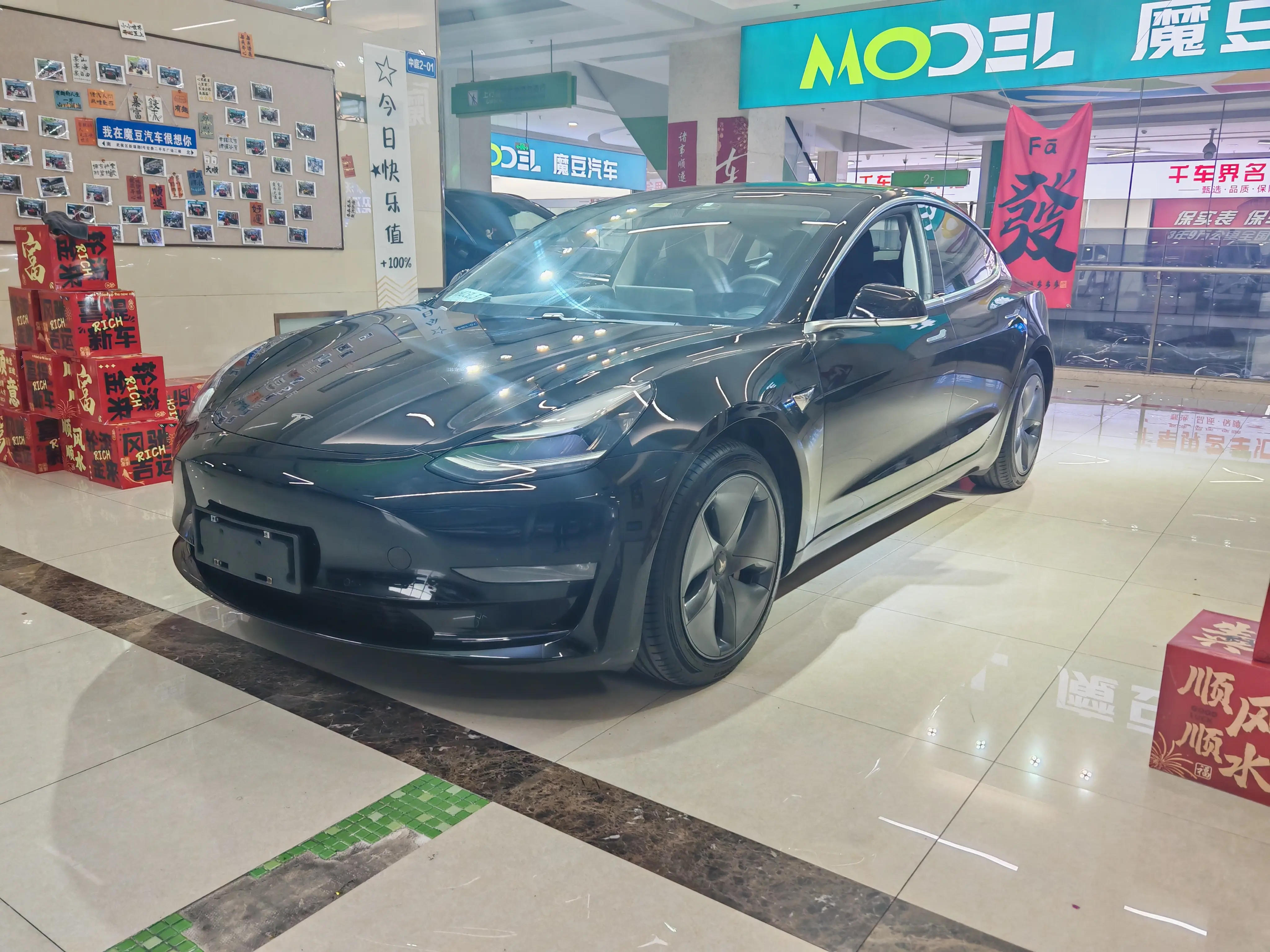 Tesla Model 3  из Китая