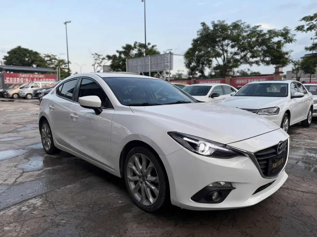 Mazda 3 Angkesela