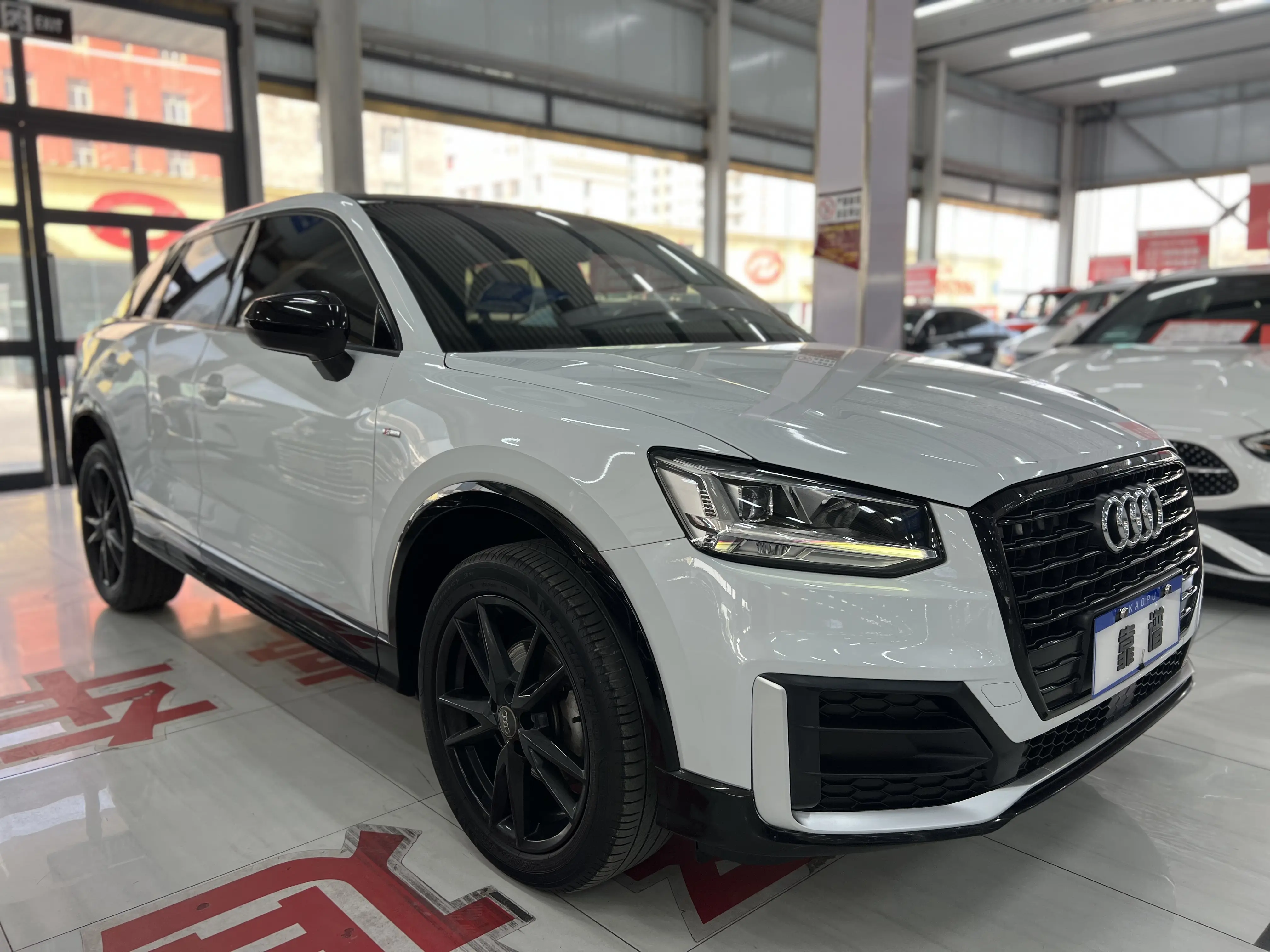 Audi Q2L