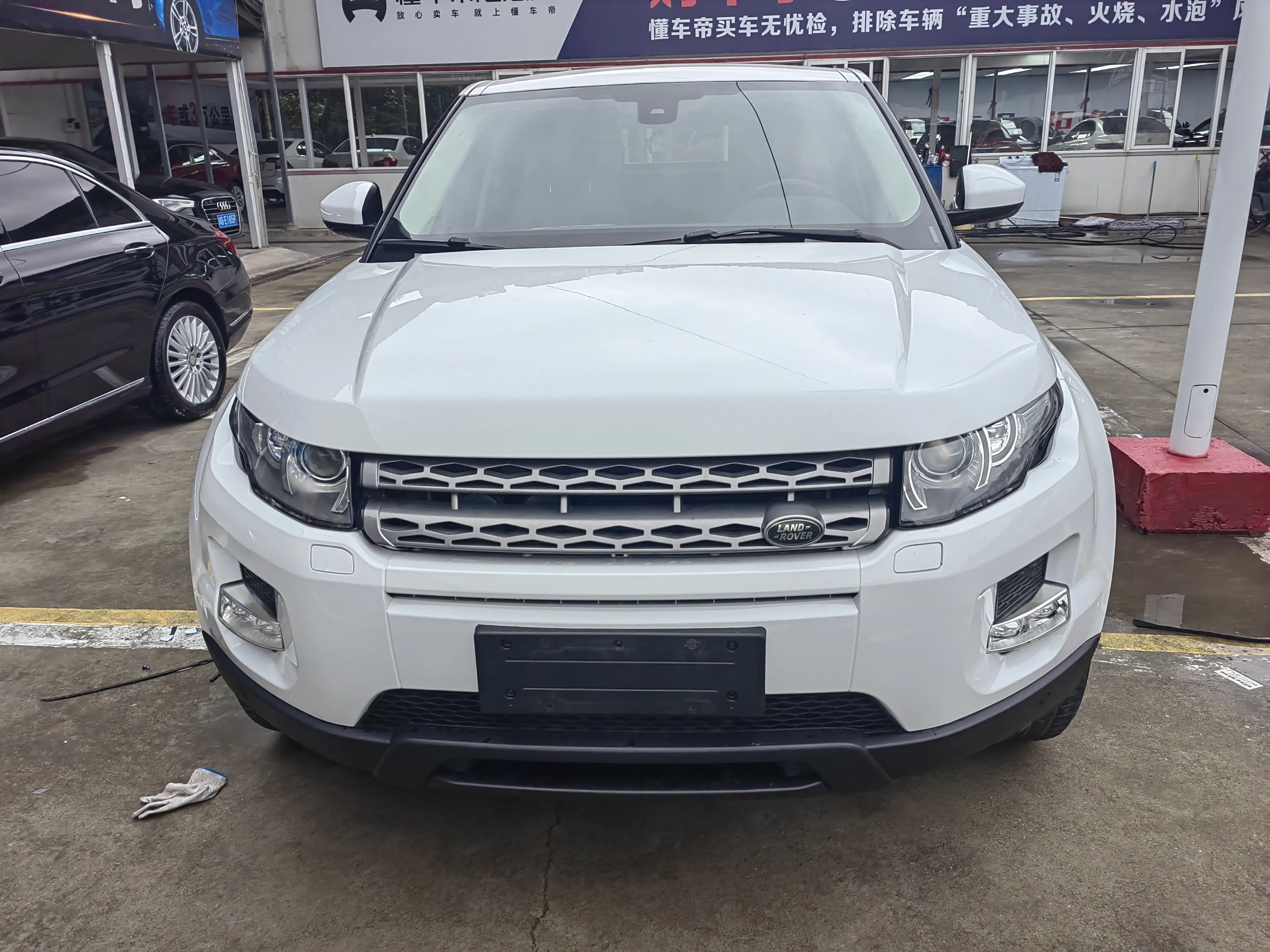 Land Rover Range Rover Evoque (imported)