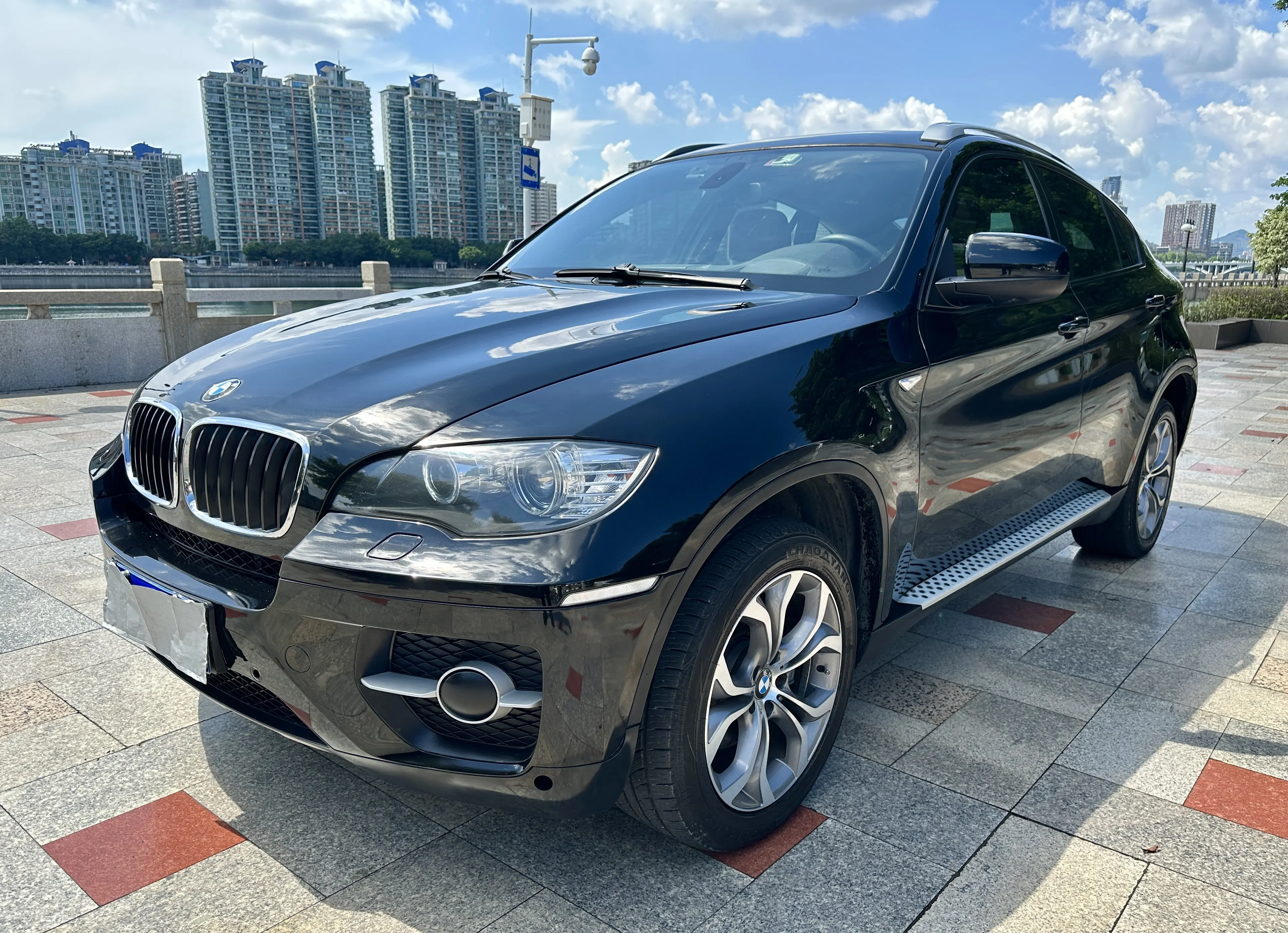 BMW X6  из Китая