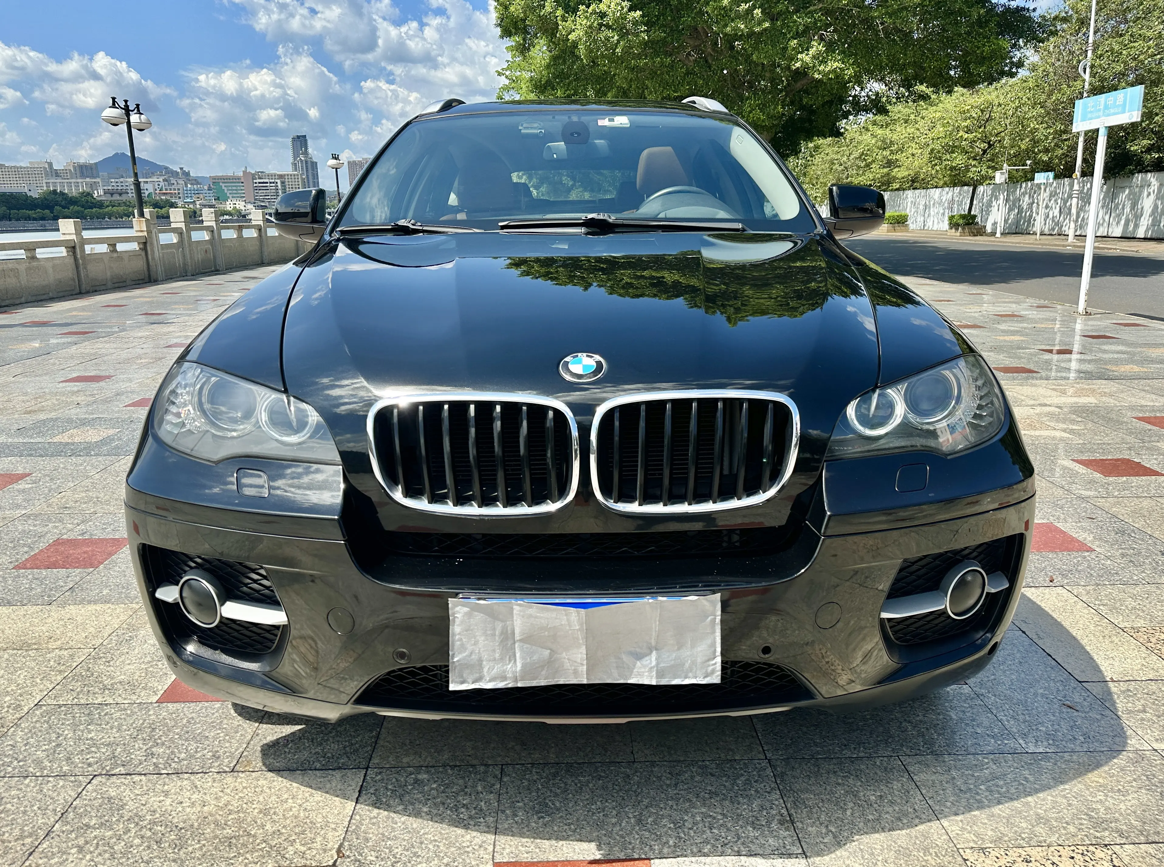 BMW X6  из Китая