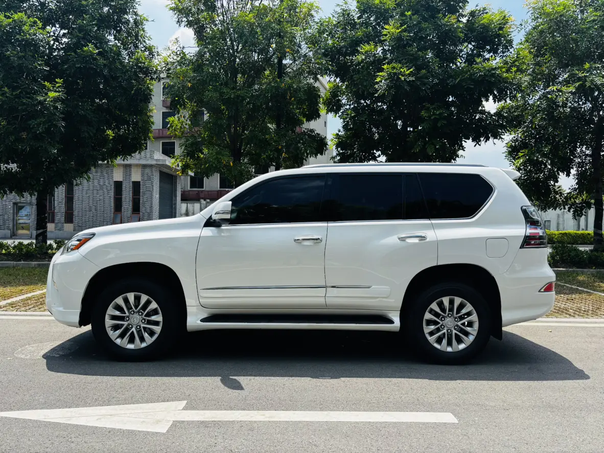 Lexus GX
