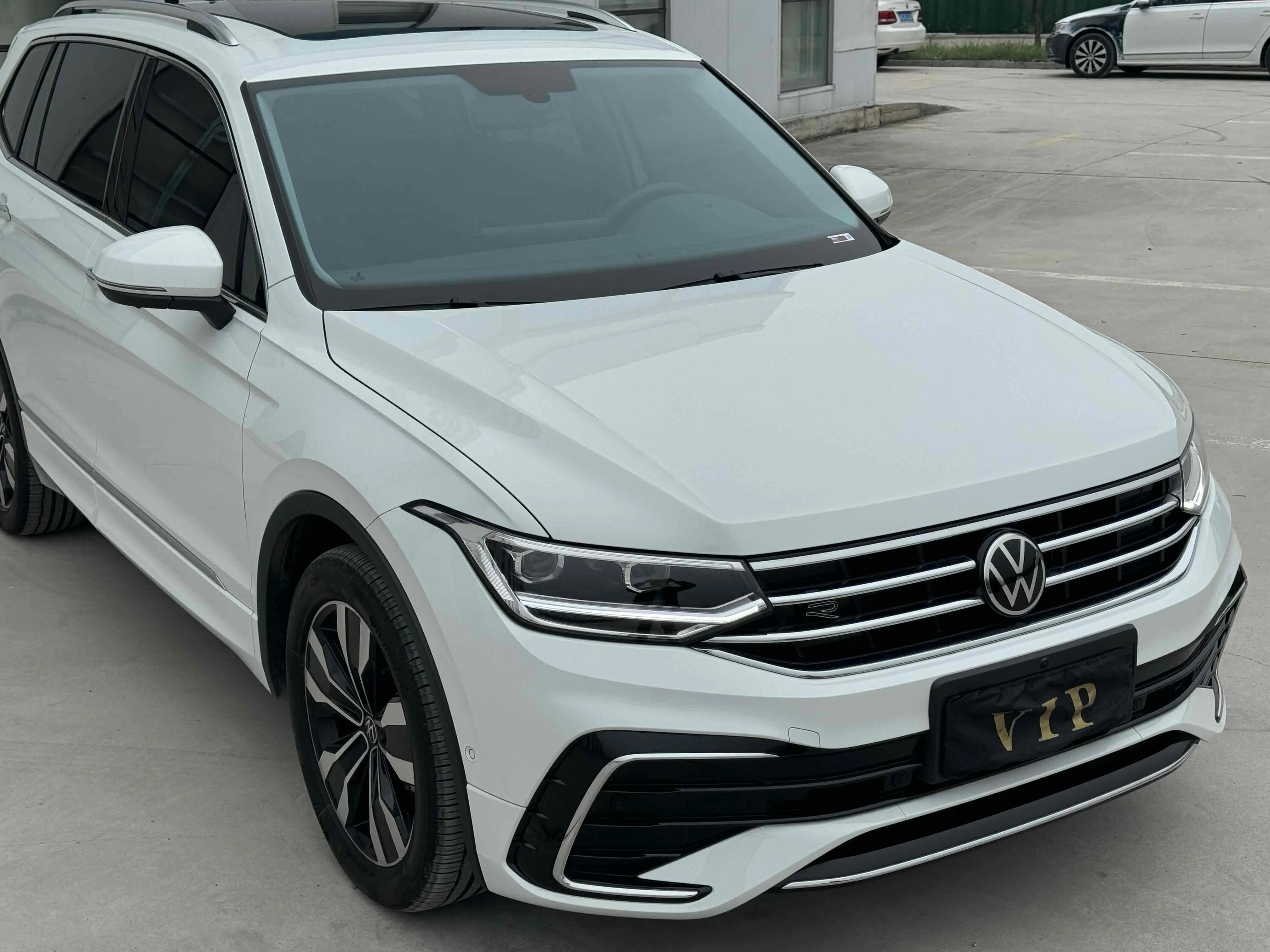 Volkswagen Tiguan L  из Китая
