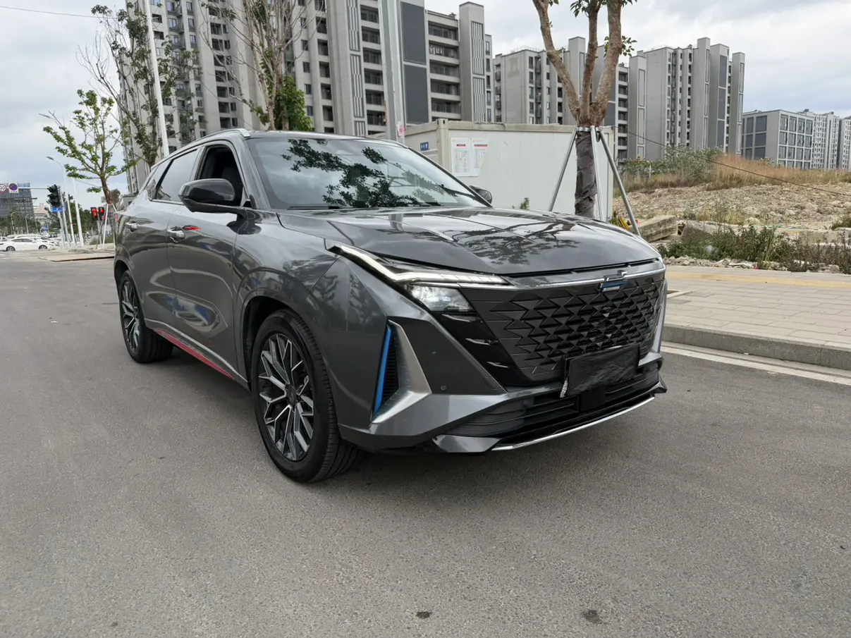 Oshan Changan Auchan Z6