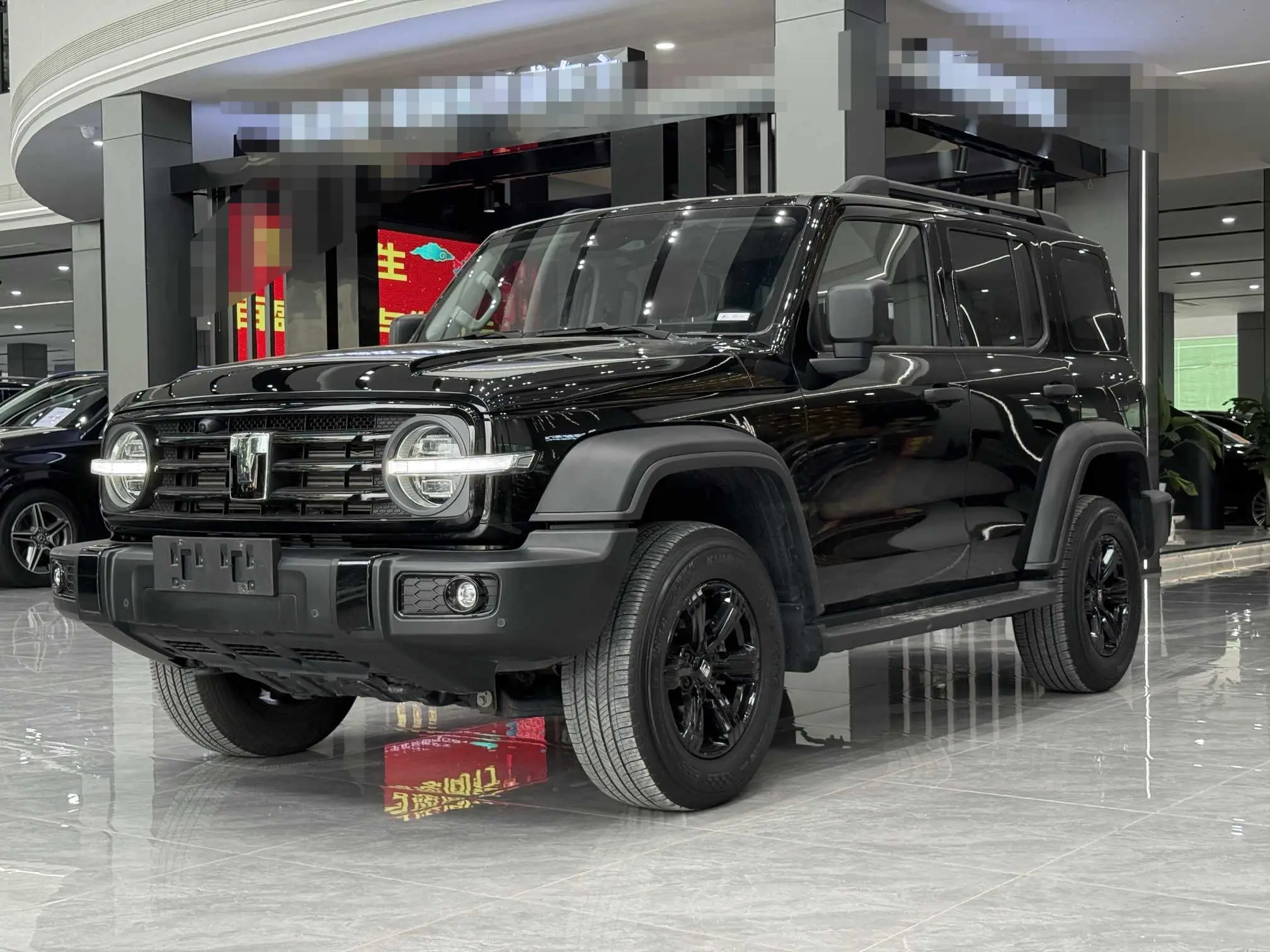 Tank 300  из Китая