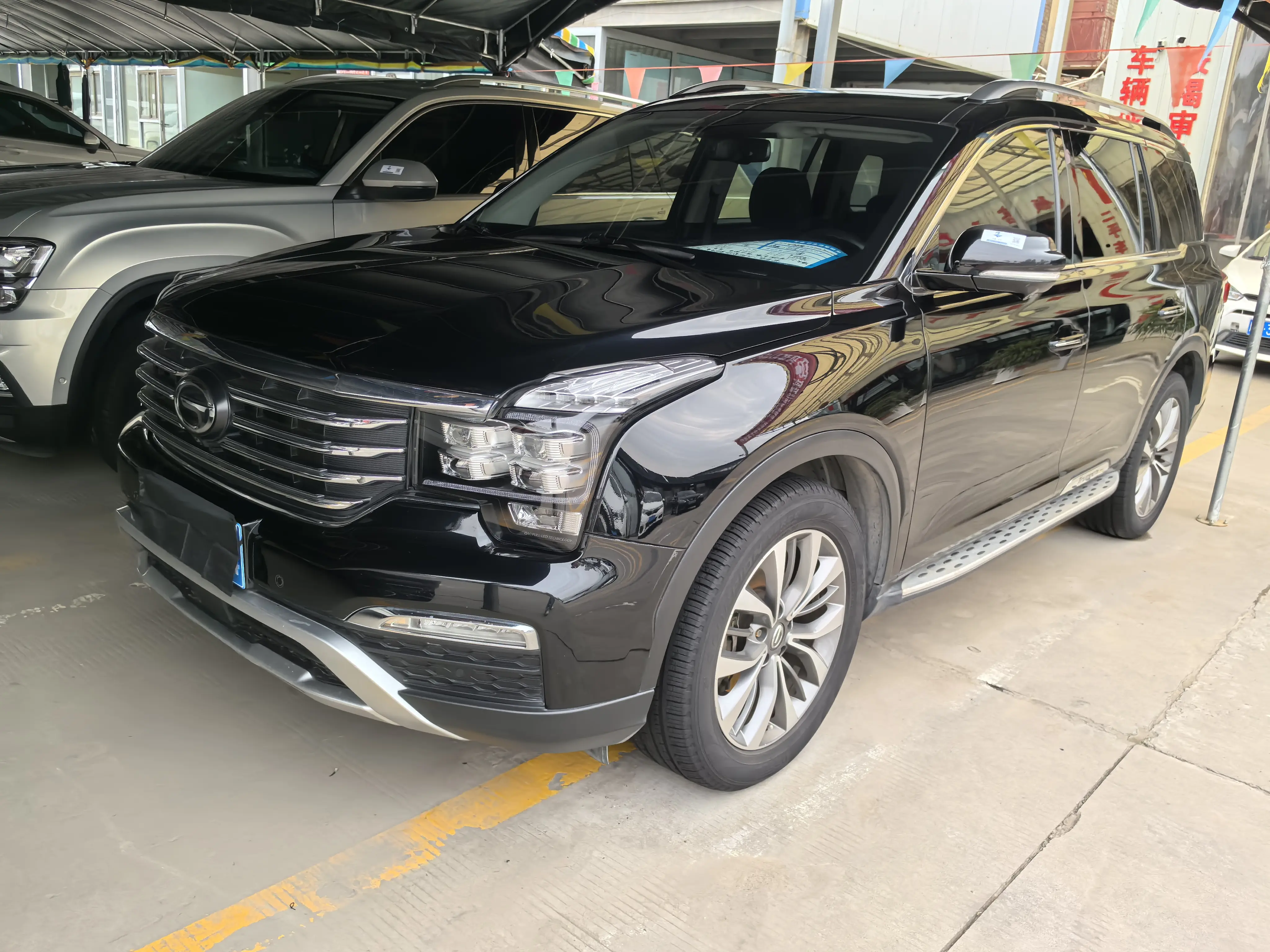 GAC Trumpchi GS8  из Китая