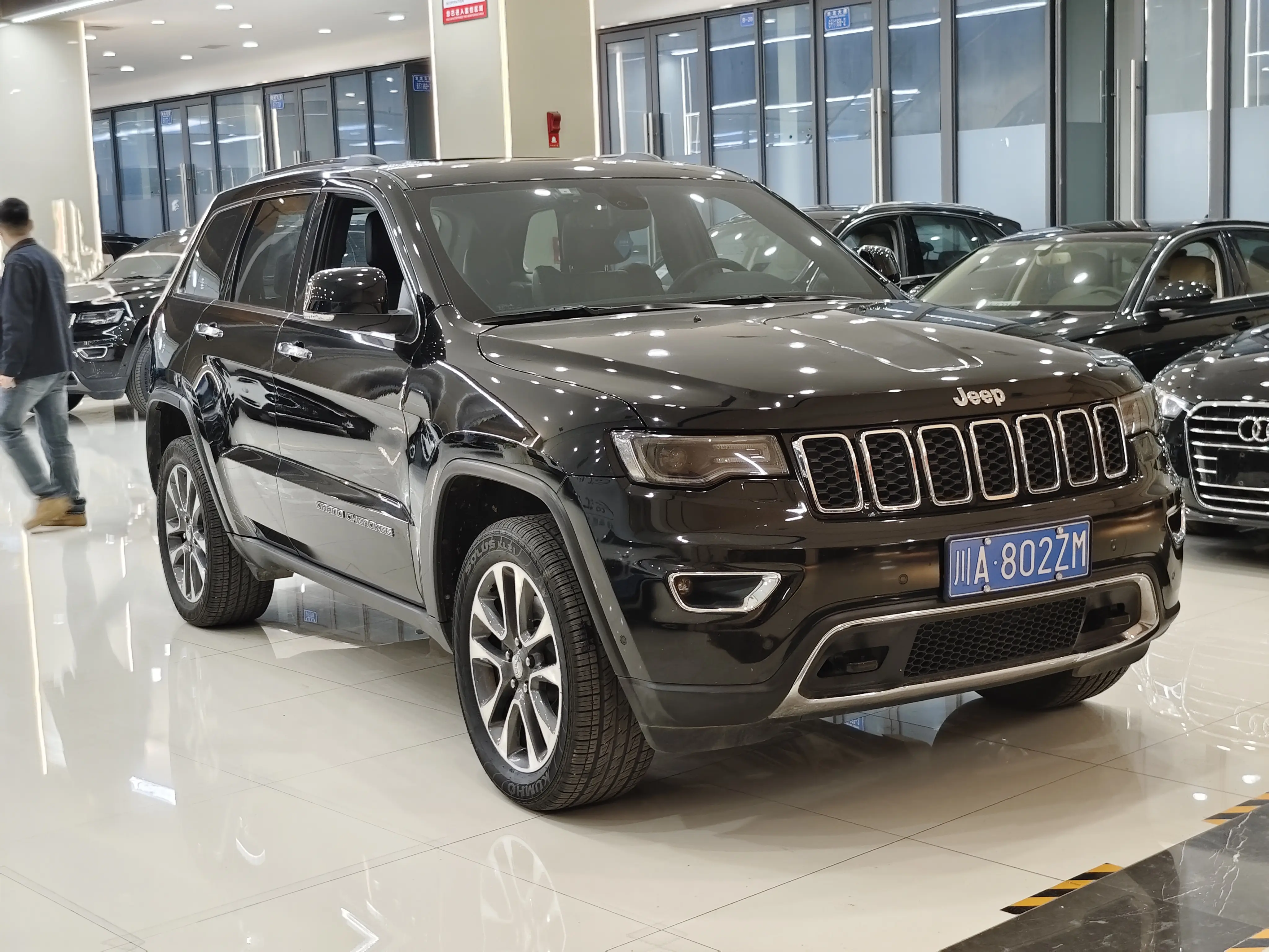 Jeep Grand Cherokee (imported)