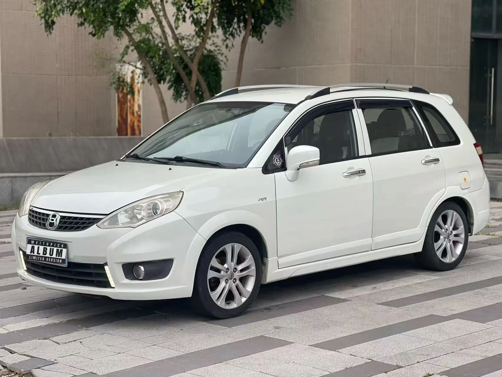 Suzuki Liana A6