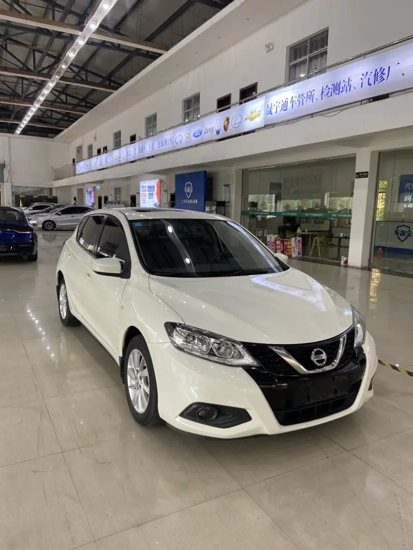 Nissan Tiida