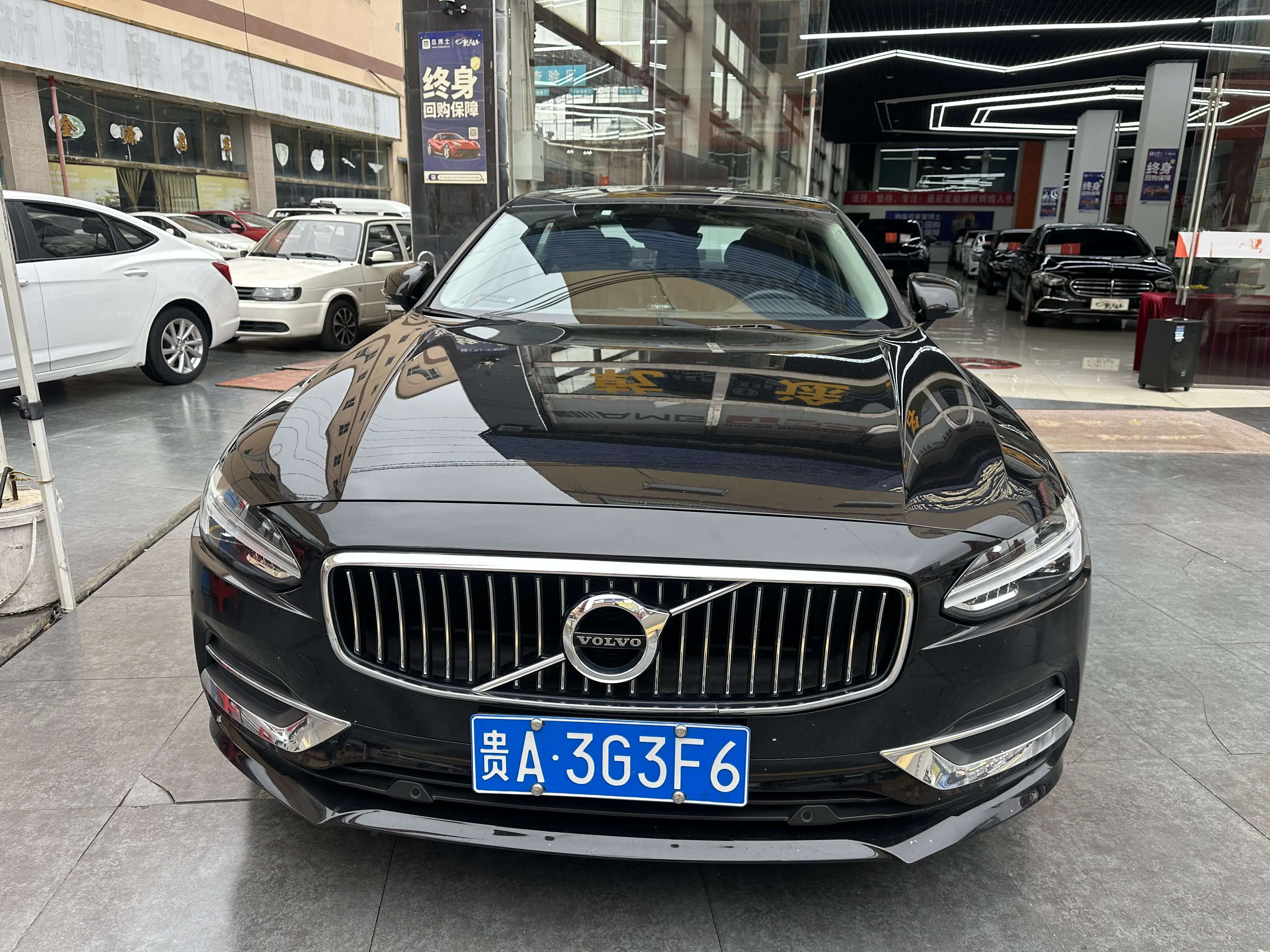 Volvo S90