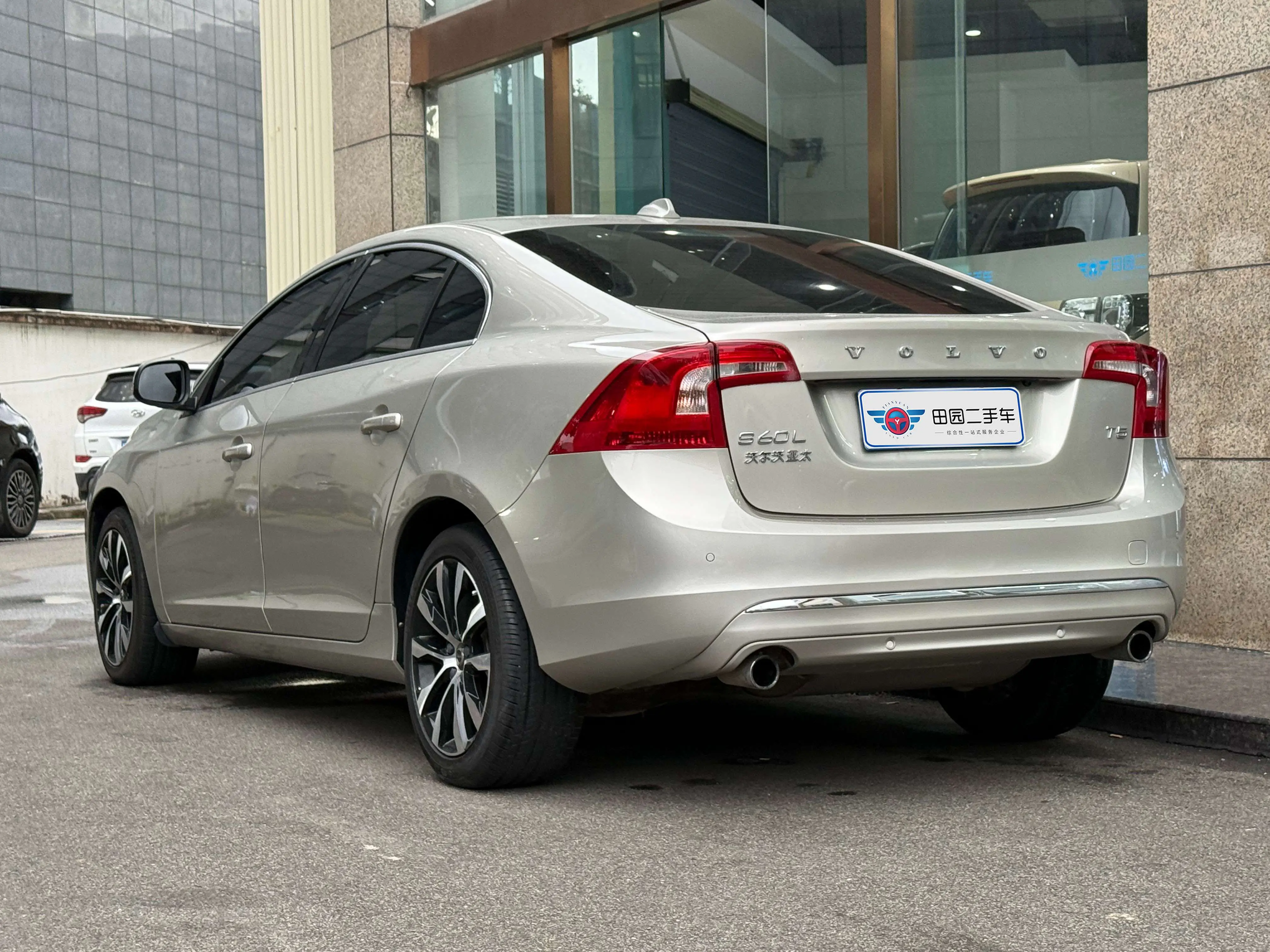 Volvo S60