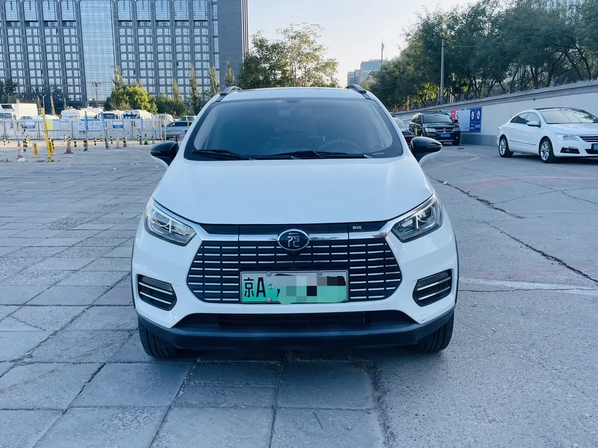 BYD Yuan EV  из Китая
