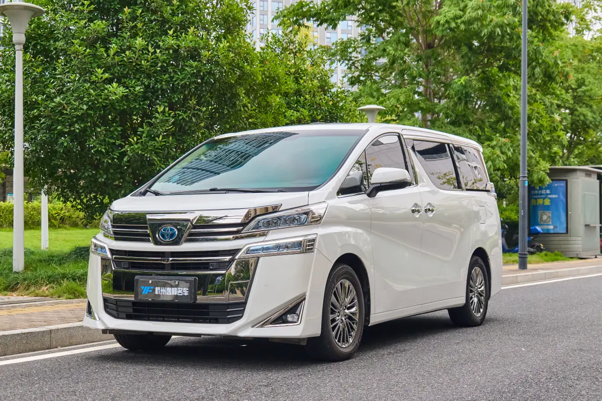 Toyota Crown Wellfire