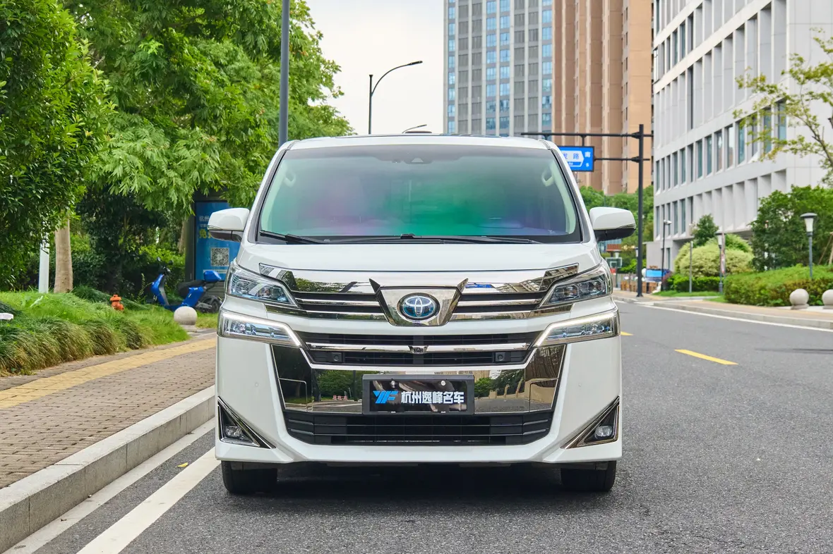 Toyota Crown Wellfire