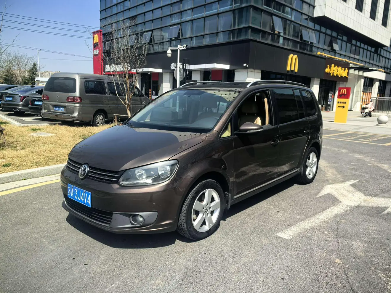 Volkswagen Touran  из Китая
