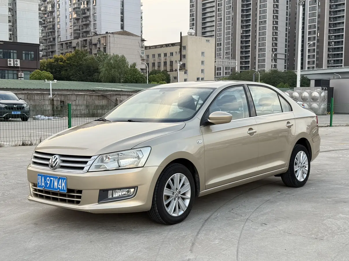 Volkswagen Santana  из Китая