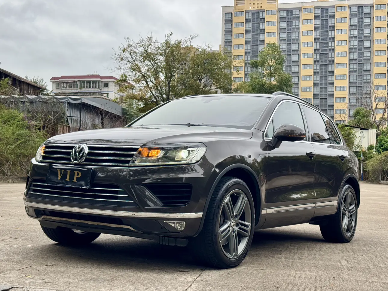 Volkswagen Touareg  из Китая