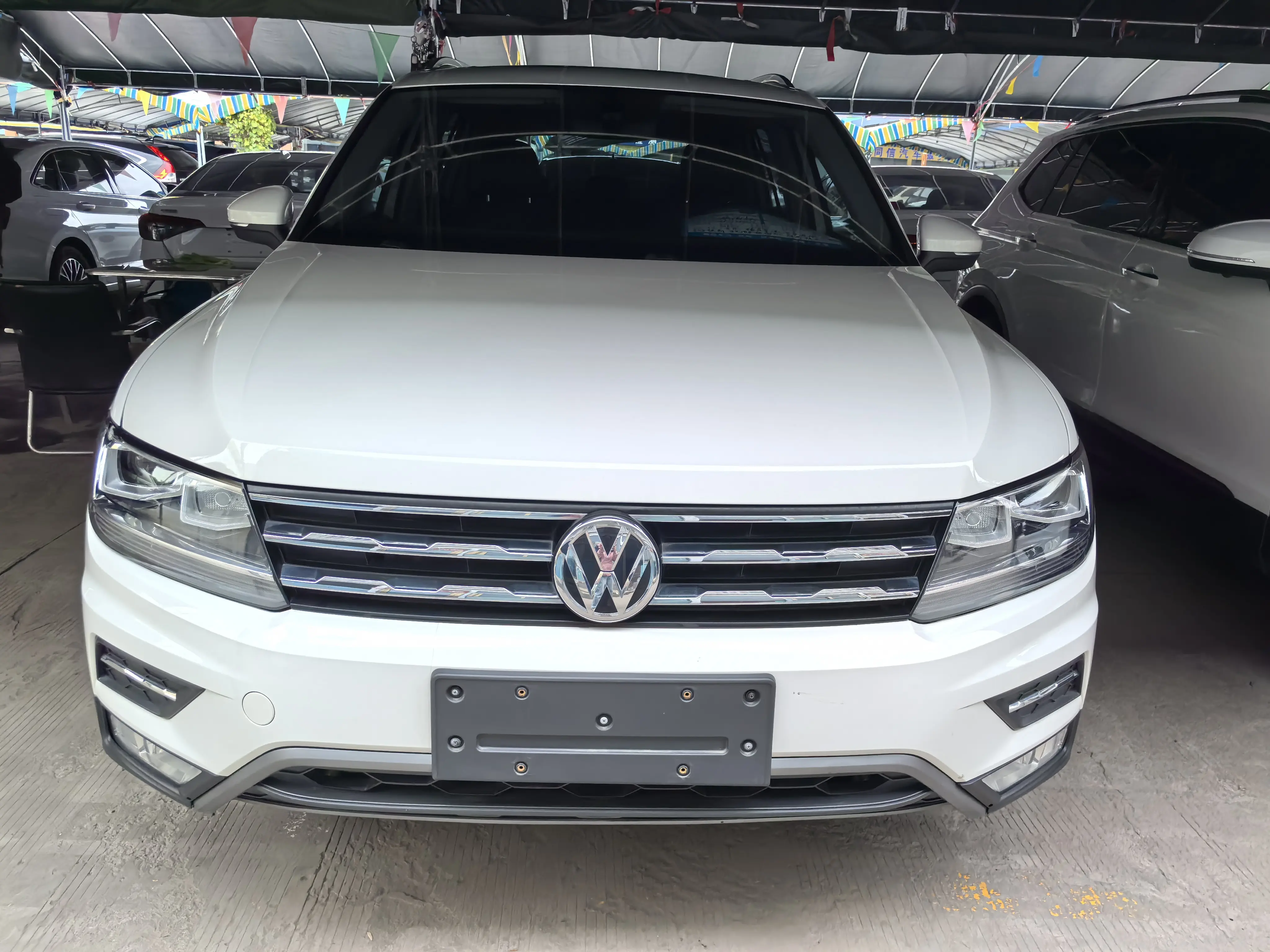 Volkswagen Tiguan L  из Китая