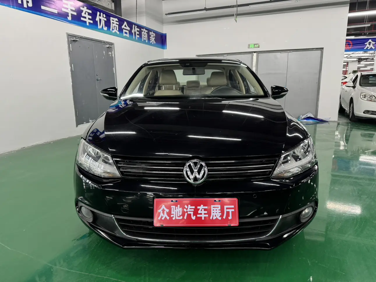 Volkswagen Sagitar  из Китая