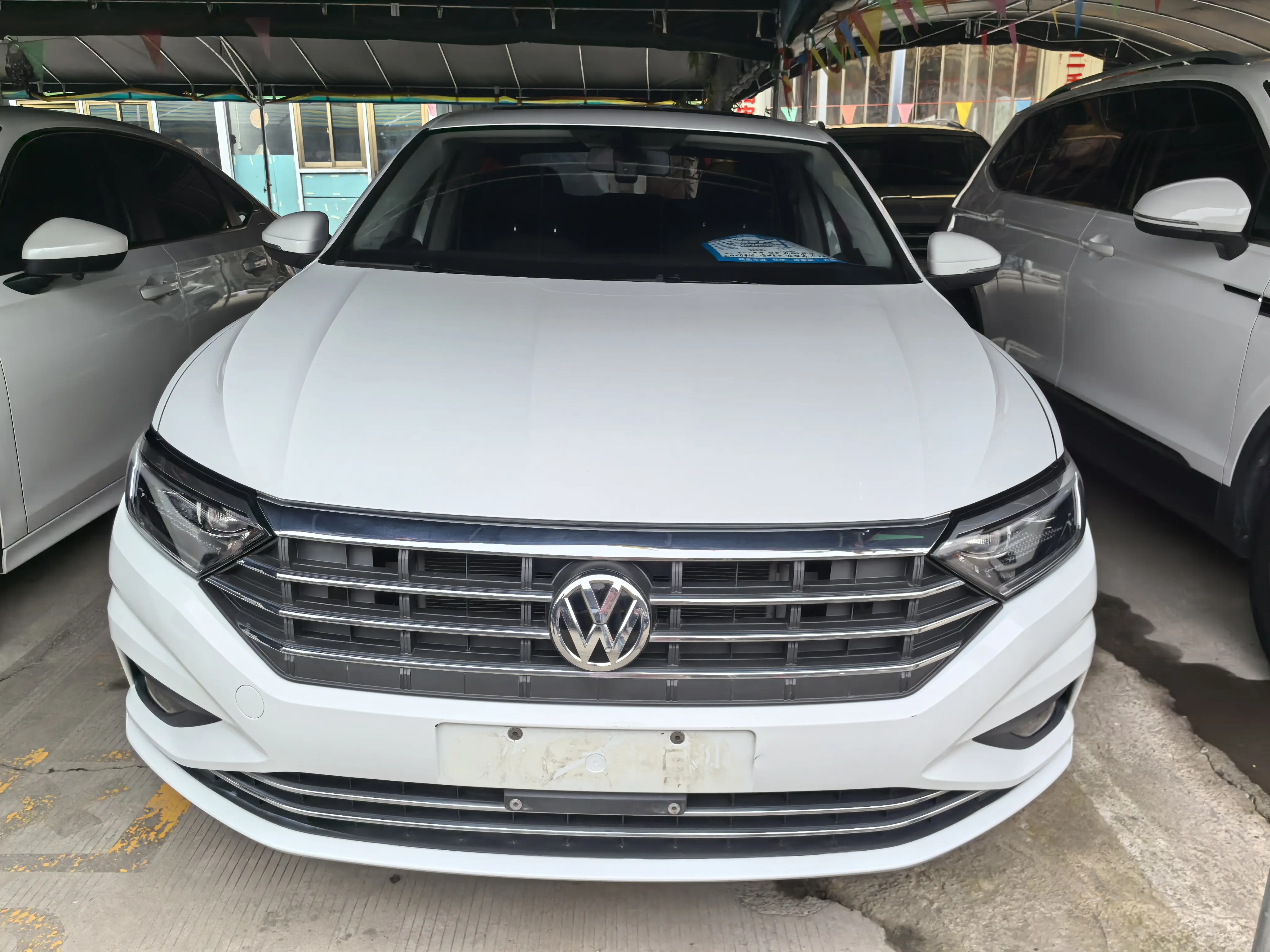 Volkswagen Sagitar  из Китая