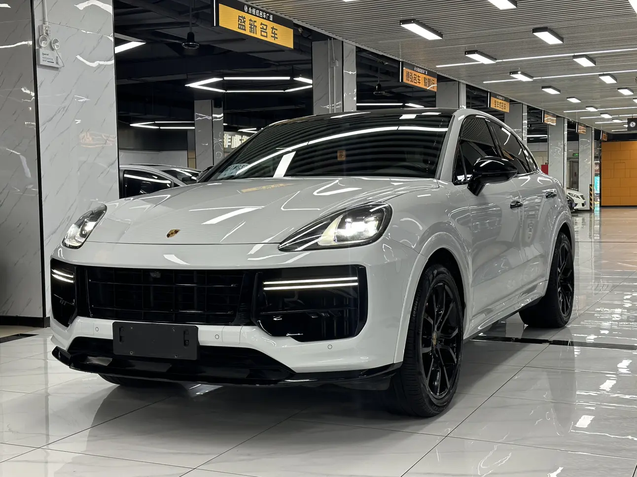 Porsche Cayenne Coupe