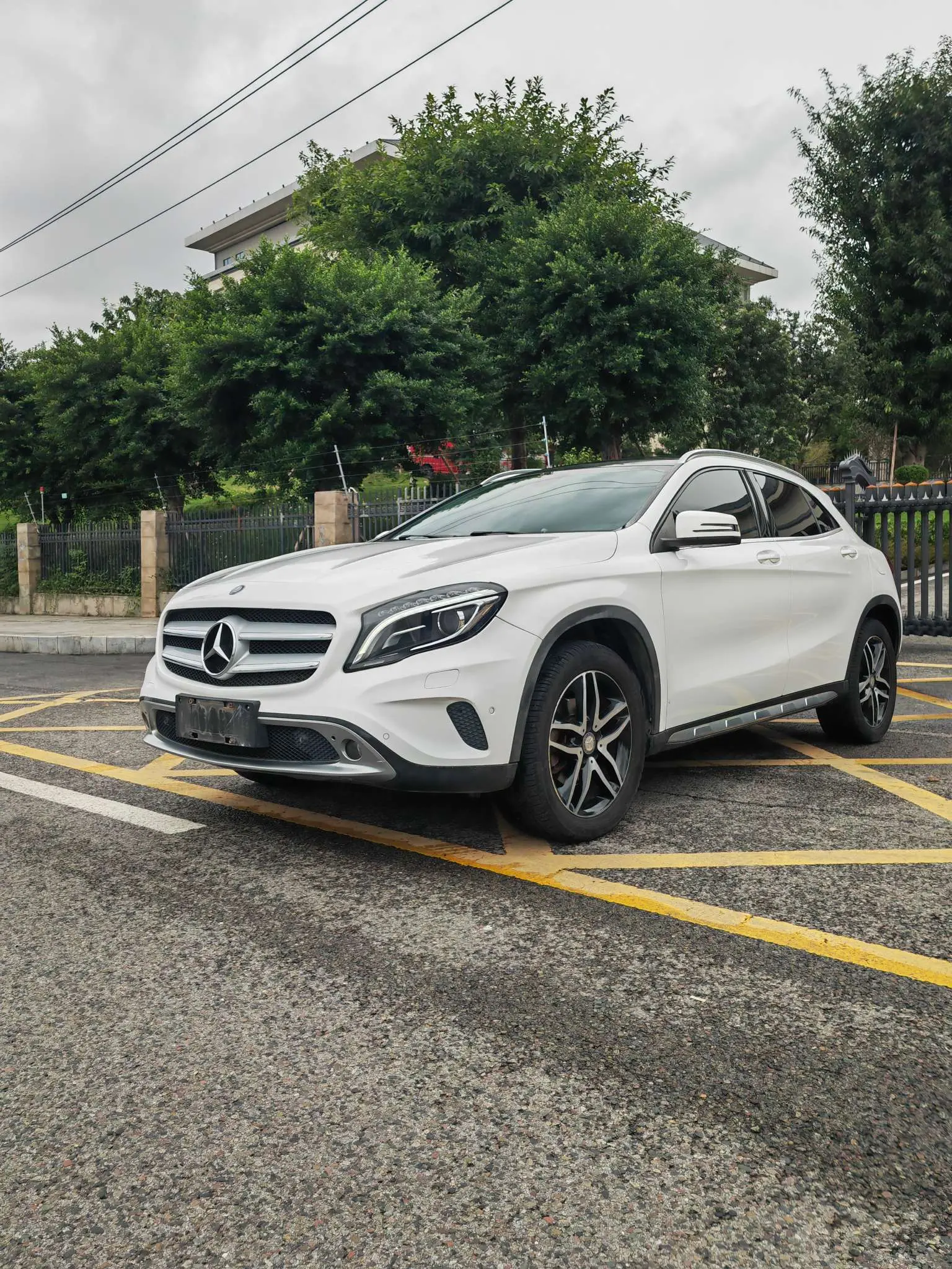 Mercedes-Benz GLA  из Китая