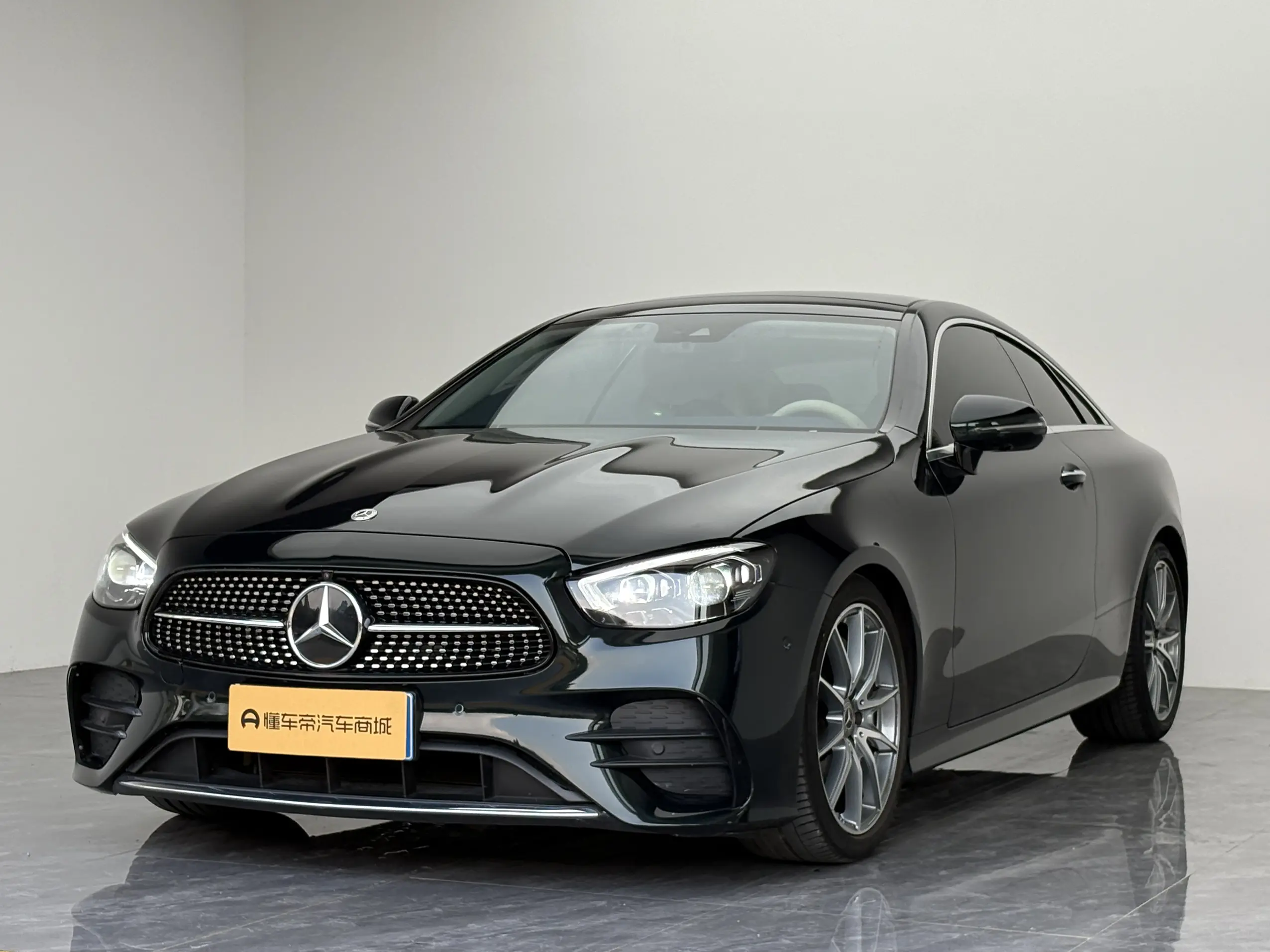 Mercedes-Benz E-Class (imported)  из Китая