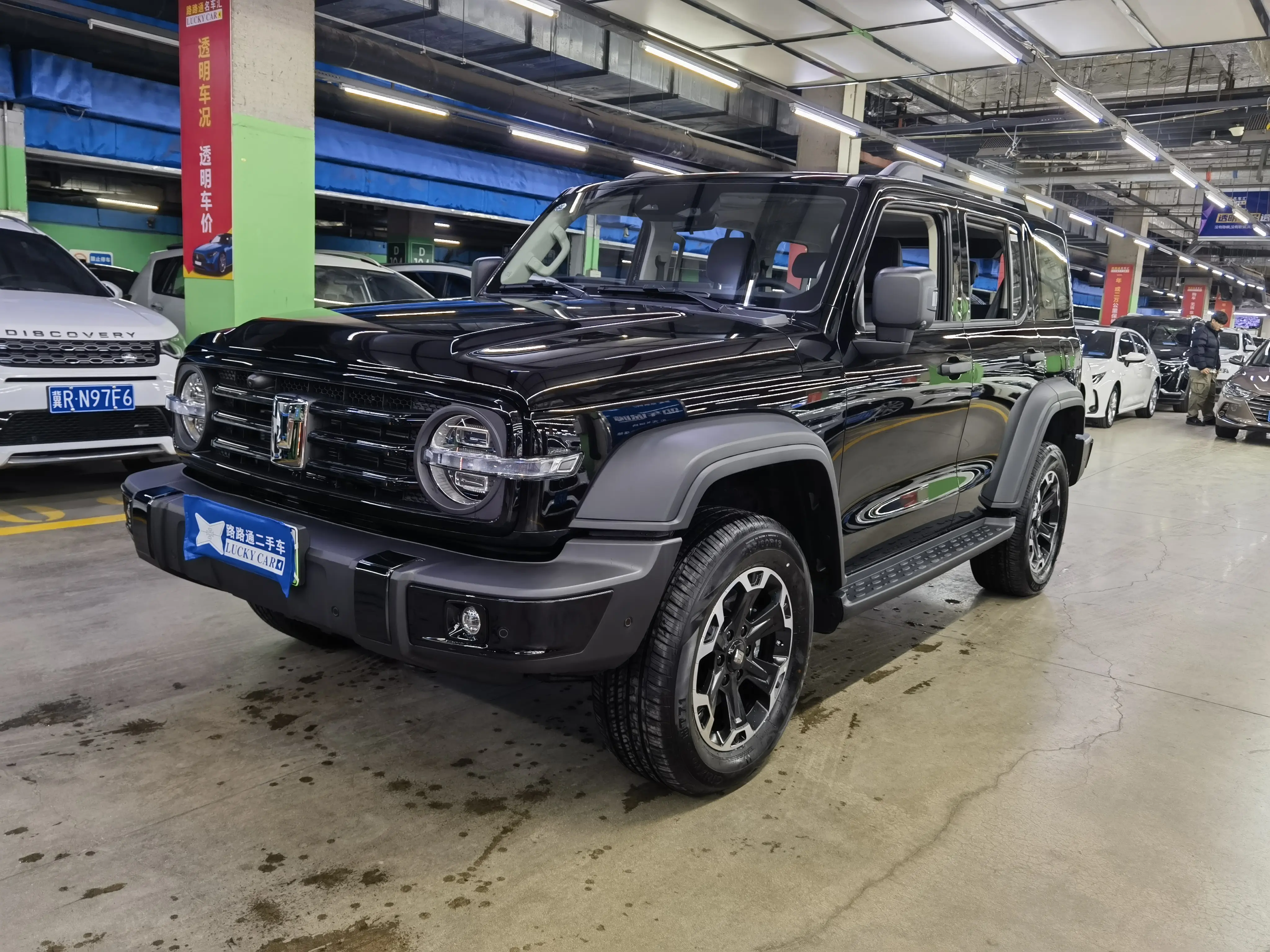 Tank 300 Hi4-T  из Китая